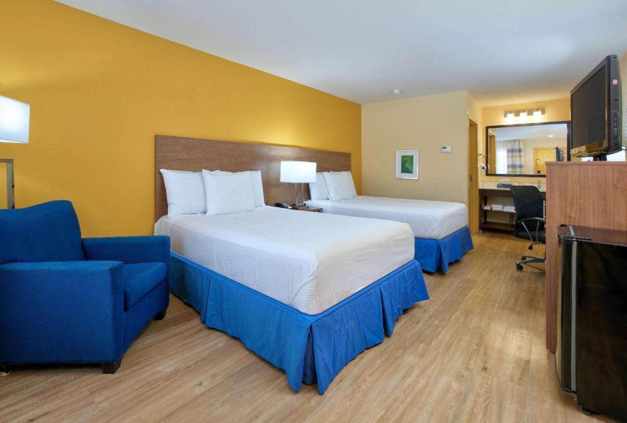 Days Inn by Wyndham Batesville Eksteriør bilde