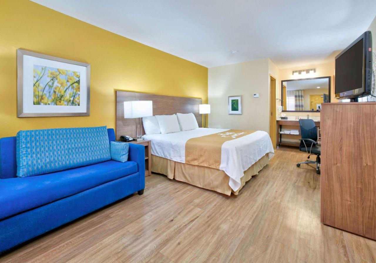 Days Inn by Wyndham Batesville Eksteriør bilde